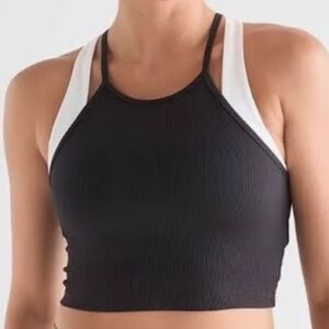 Torrid Black and White 2 in 1 crop top sports bra Size 2 = 2x 18/20